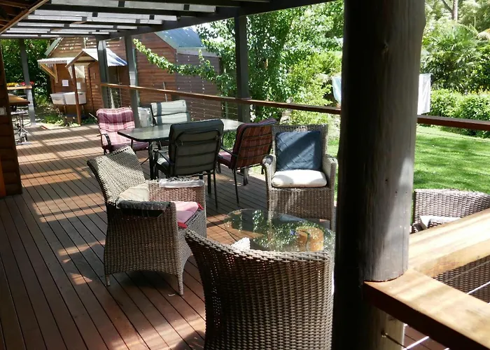 Falls Lodge - A Blue Mountains Experience
