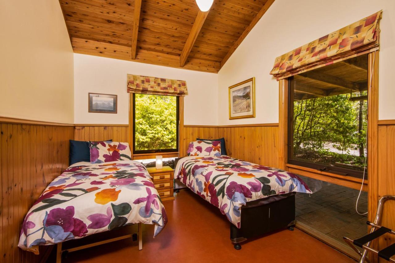 Falls - A Blue Mountains Experience Villa *